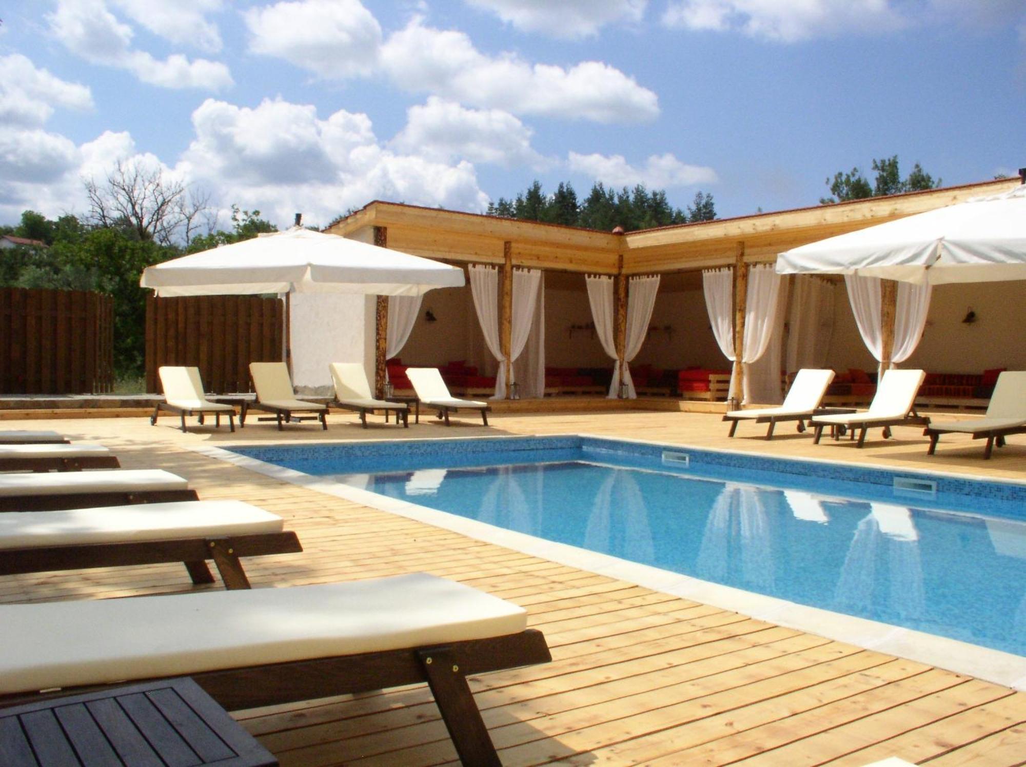Hotel Par Avion Apriłci Zewnętrze zdjęcie