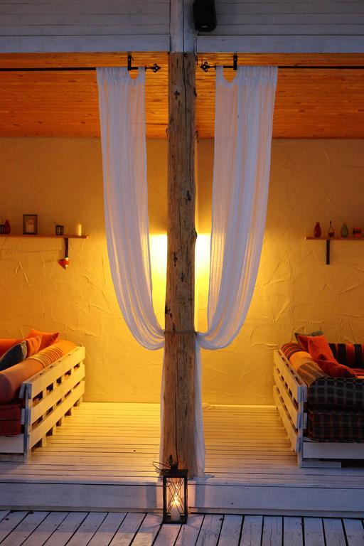 Hotel Par Avion Apriłci Zewnętrze zdjęcie