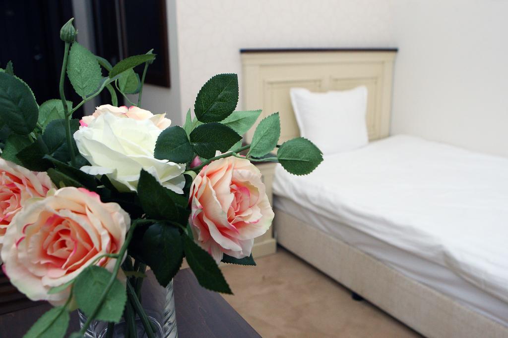 Hotel Par Avion Apriłci Zewnętrze zdjęcie