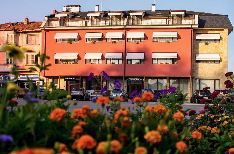 Hotel Par Avion Apriłci Zewnętrze zdjęcie